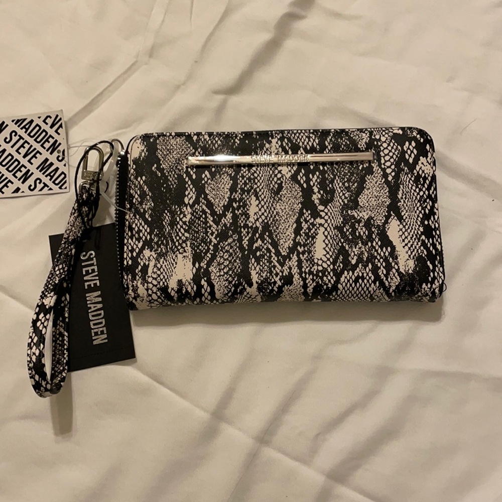 Steve Madden Wallet